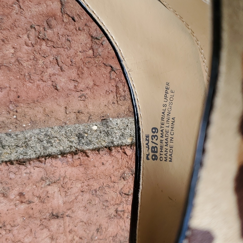 BCBG Paris d'orsay heels - sz. 9 - Picture 8 of 9